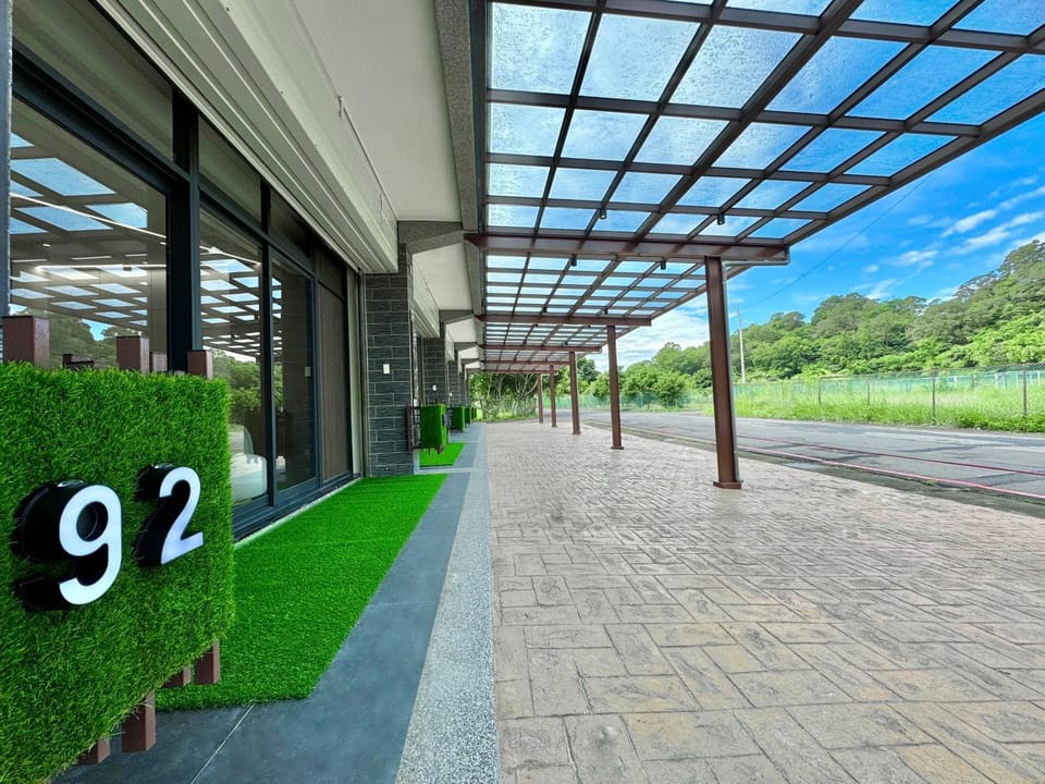 Property building, Day, Street view