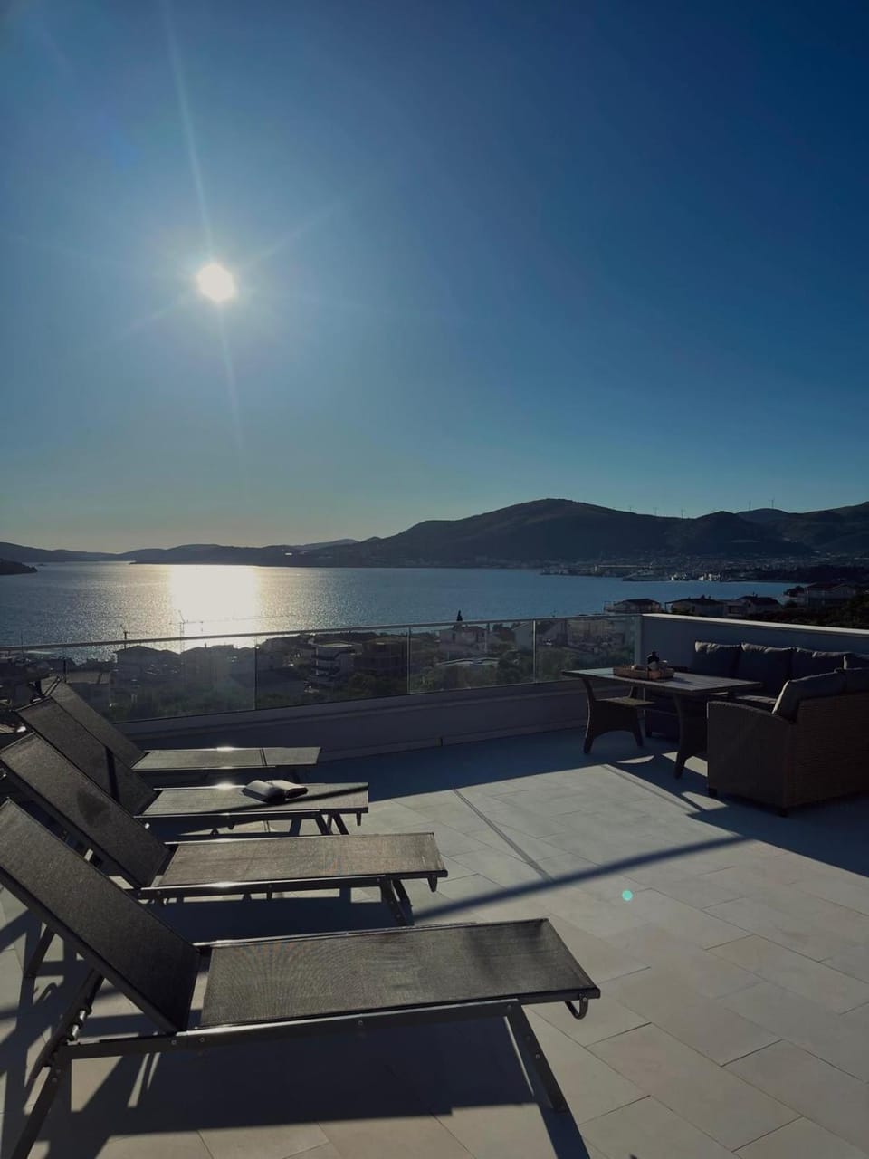 Balcony/Terrace, Mountain view, Sea view
