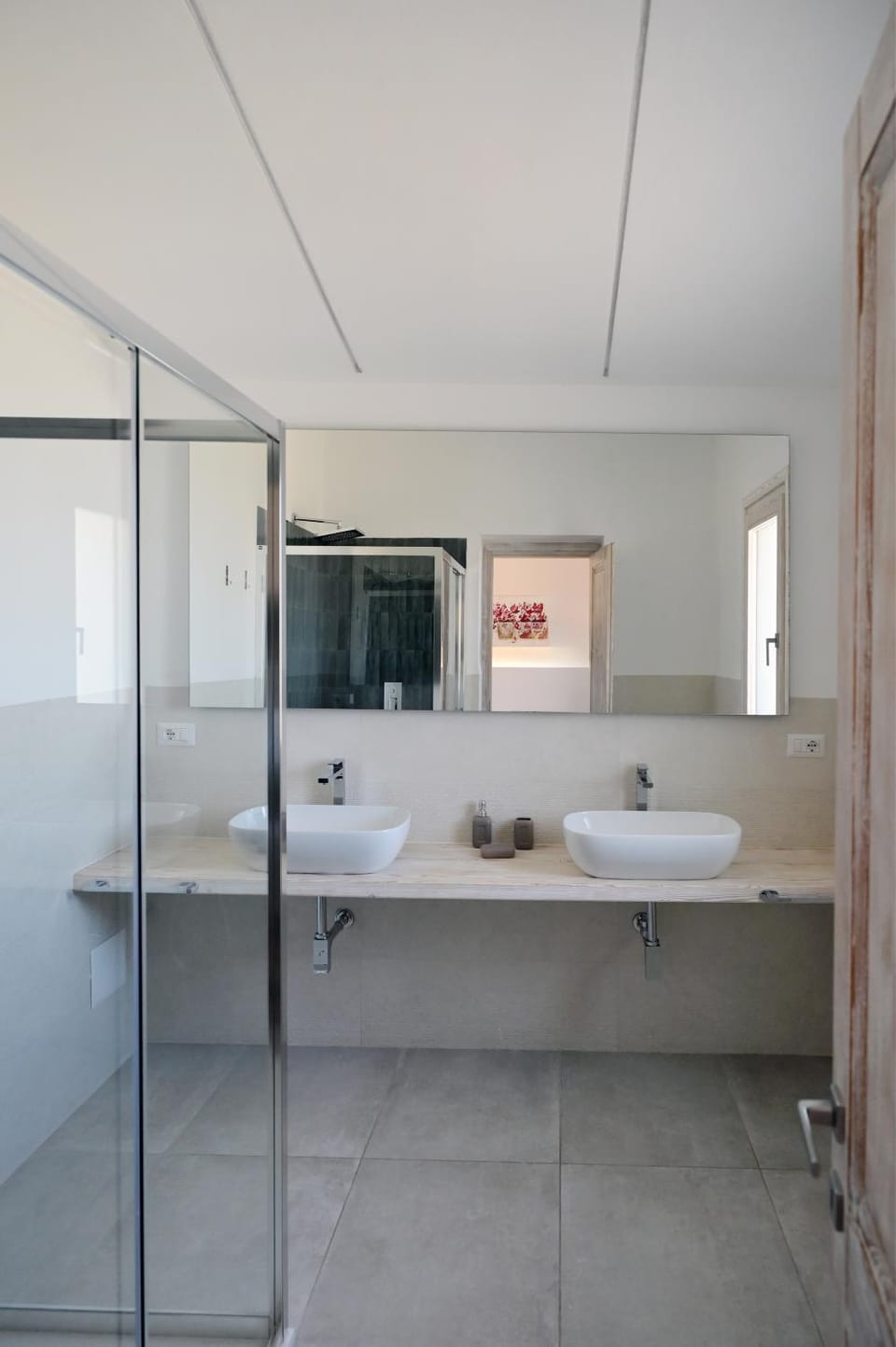 Suite deluxe in Villa Amaca angolo di paradiso con piscina riscaldata e sauna a raggi infrarossi Bed and Breakfast in Sardinia