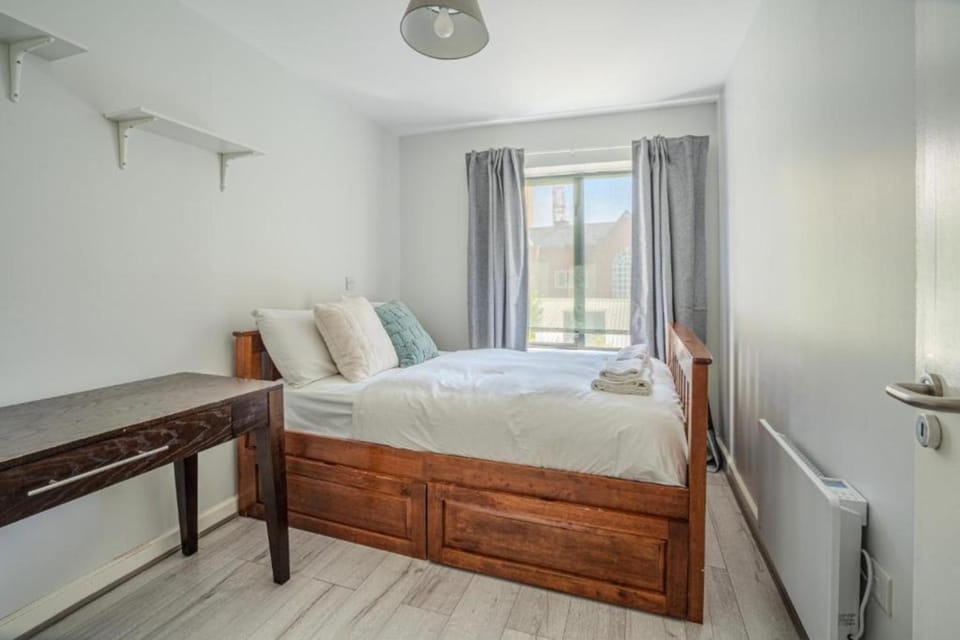 Inviting 2BD Flat 5 Mins to Temple Bar Apartment in Dublin