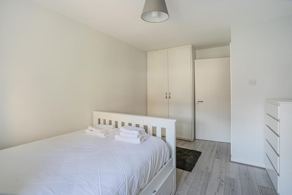 Inviting 2BD Flat 5 Mins to Temple Bar Apartment in Dublin
