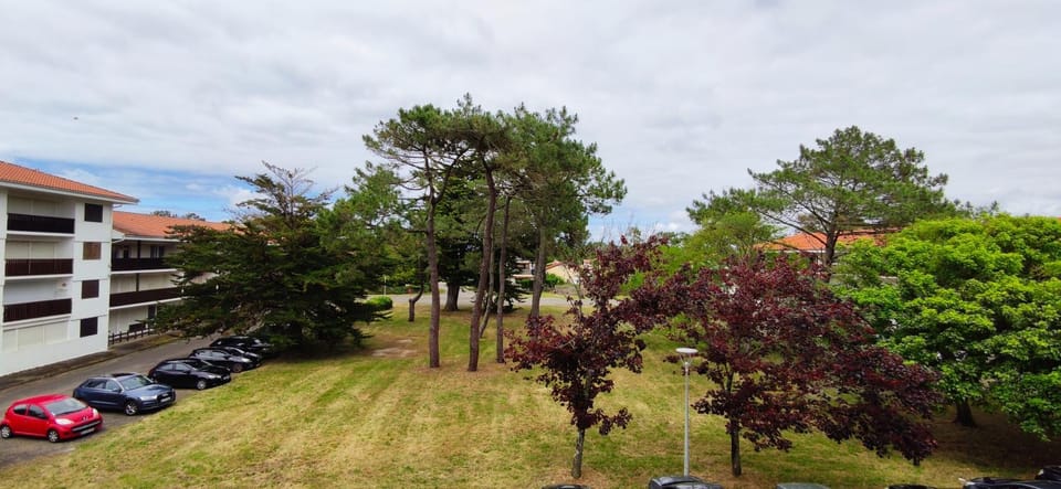 Property building, Garden view, Parking