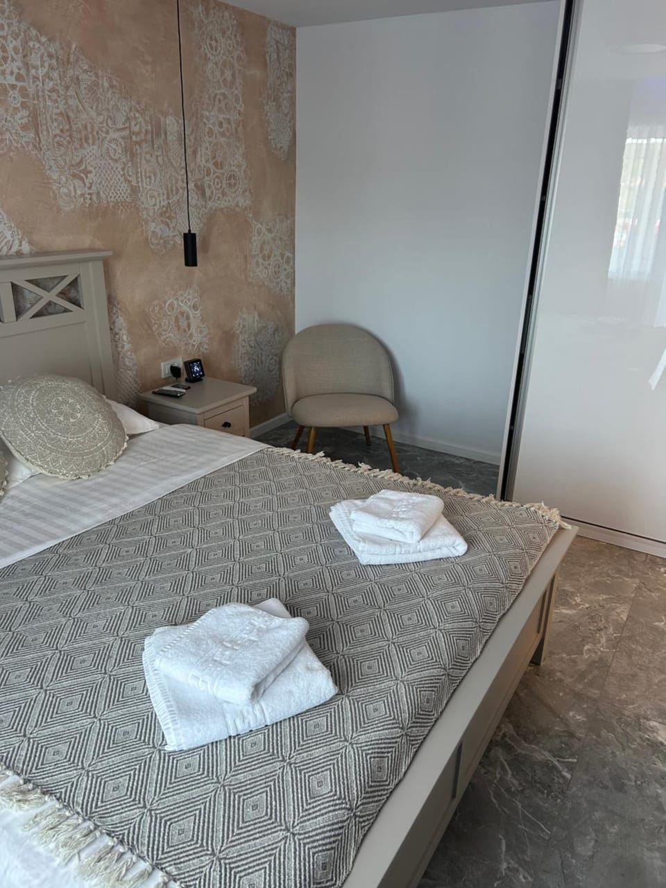 Studio Ermanos Apartment in Romania