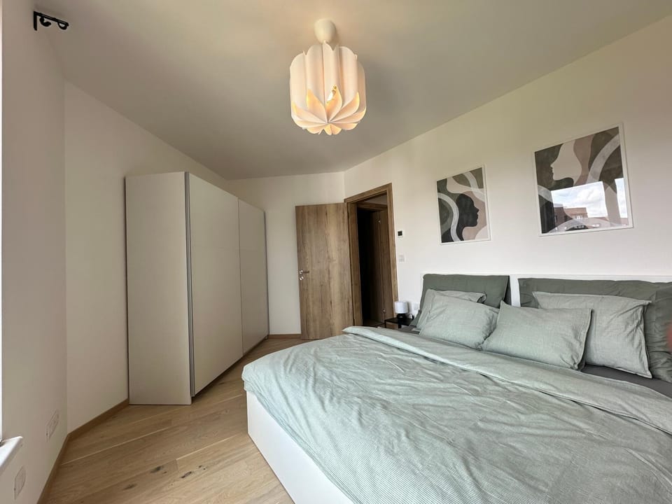 Bed, Bedroom, wardrobe