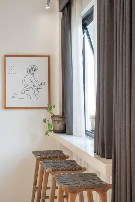 Living room, Decorative detail, Seating area