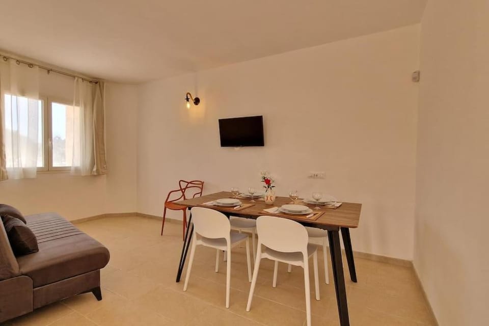 TV and multimedia, Dining area