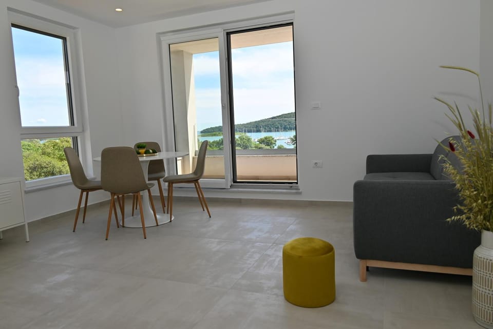 View (from property/room), Living room, Dining area