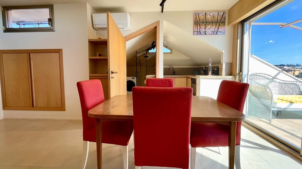 Property building, Nearby landmark, Summer, Bathroom, Coffee/tea facilities, Balcony/Terrace, Balcony/Terrace, Kitchen or kitchenette, Living room, Decorative detail, Dining area, Seasons, dishwasher, furniture, locker, toaster, washing machine, air conditioner, air conditioner