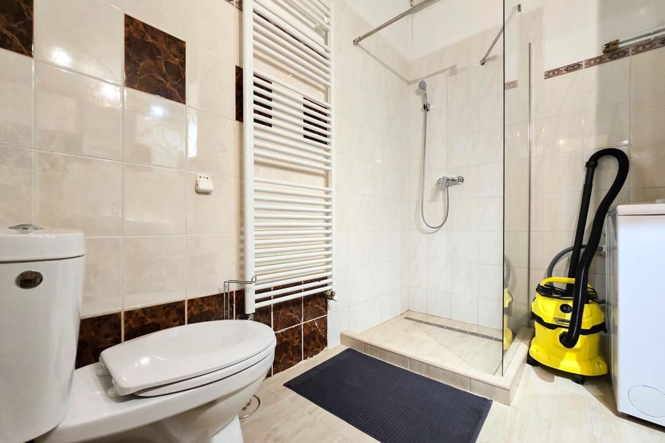 Shower, Toilet, Bathroom, dishwasher