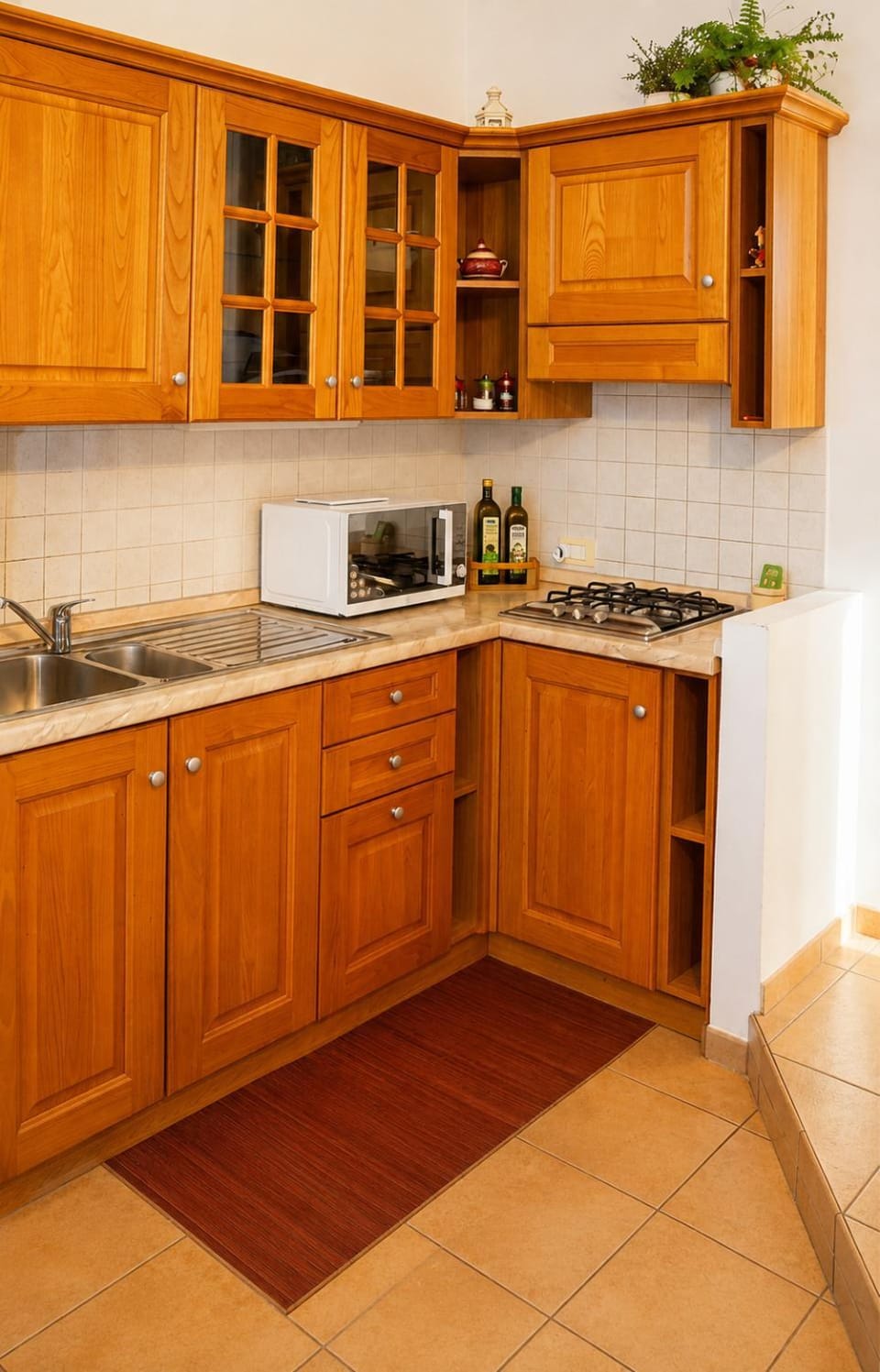 Coffee/tea facilities, Kitchen or kitchenette, Breakfast, stove, toaster