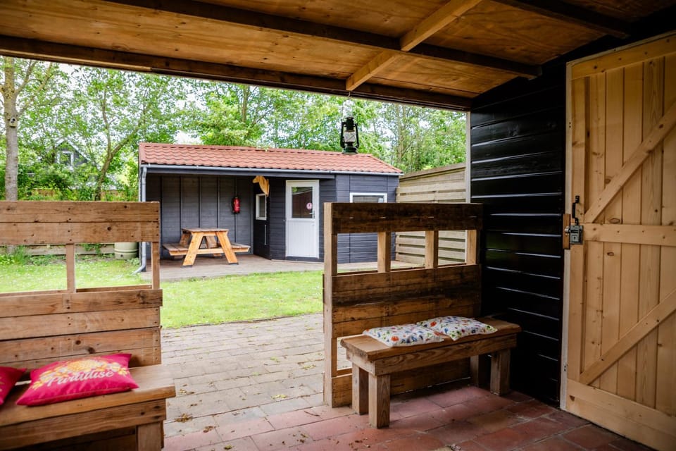 Day, Garden, Seating area, Garden view