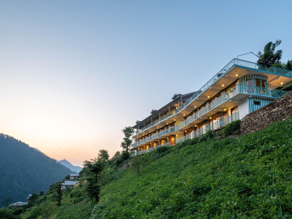 Property building, Facade/entrance, Sunrise