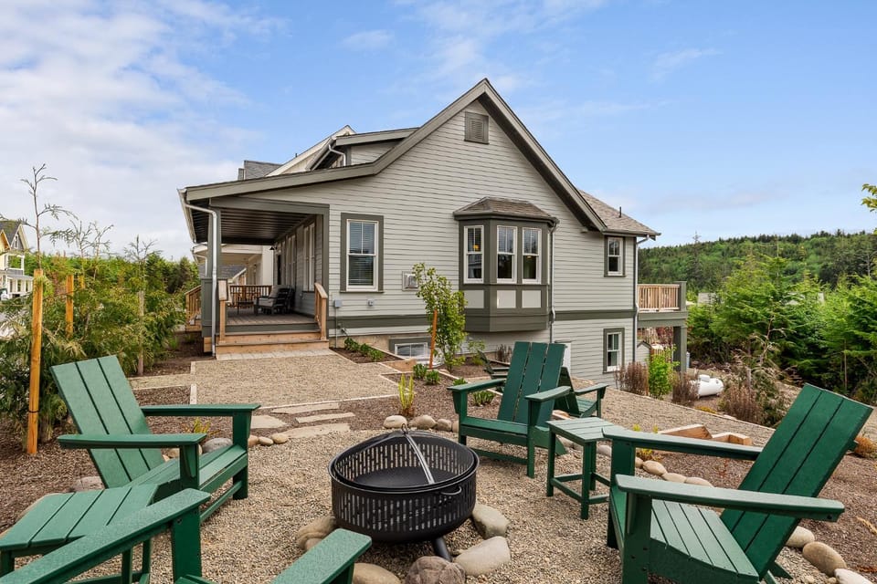 Hidden Treasure by Seabrook Hospitality House in Seabrook