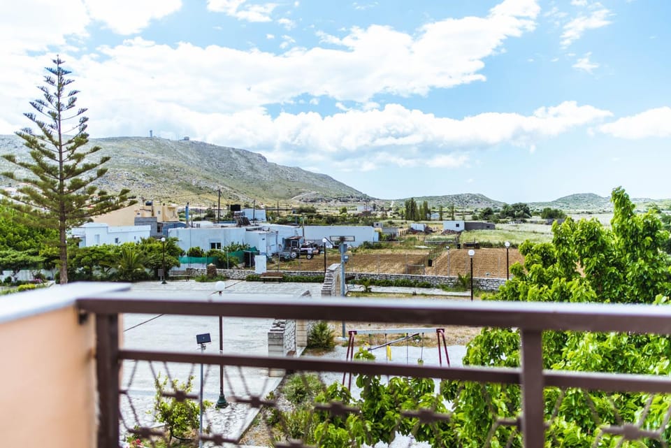 Natural landscape, Balcony/Terrace, Lake view