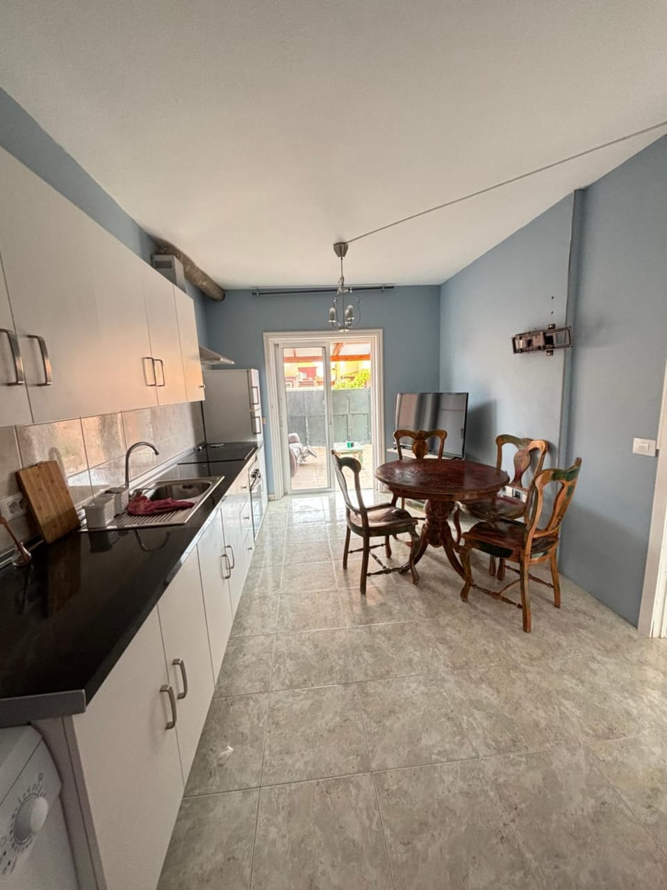 Kitchen or kitchenette, Living room, Dining area