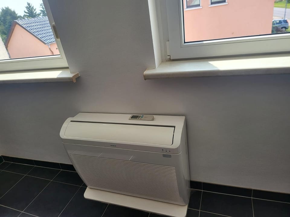 City Lounge an der Feuerwache mit Außenbereich mit Klimaanlage Apartment in Saxony-Anhalt, Germany