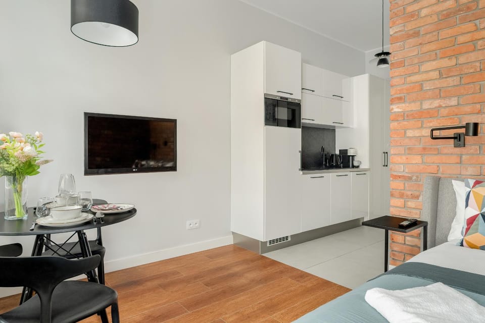 Bed, TV and multimedia, Kitchen or kitchenette, Living room, Photo of the whole room, Seating area, Dining area, Evening entertainment, Bedroom