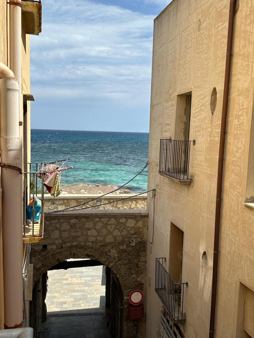 View (from property/room), Balcony/Terrace, Beach