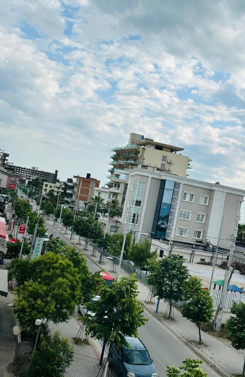 Neighbourhood, Street view, Location