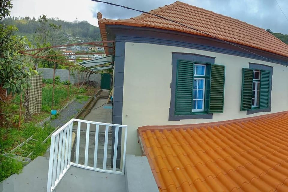 Typical Farm Apartment Apartment in Madeira District