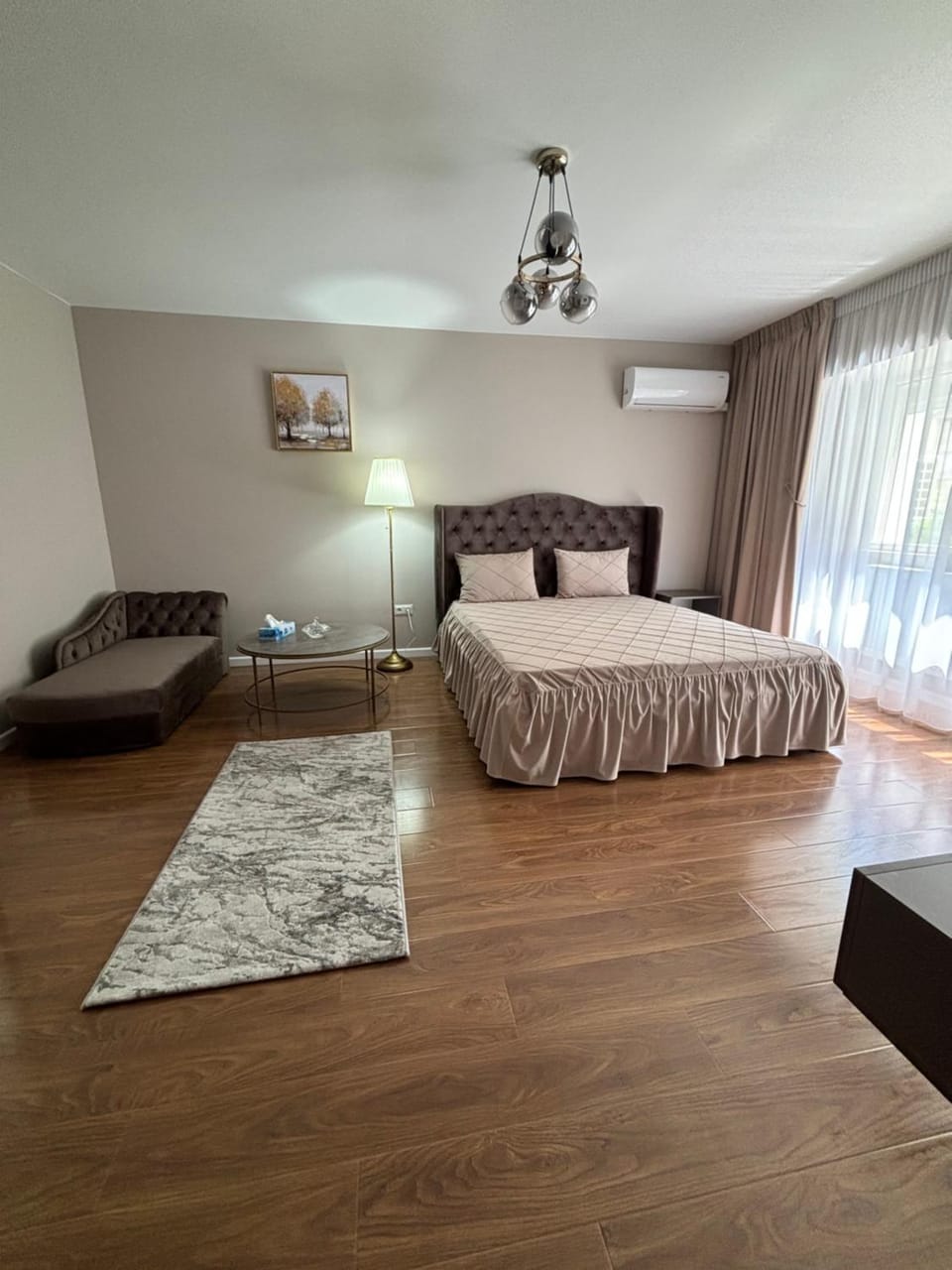 Photo of the whole room