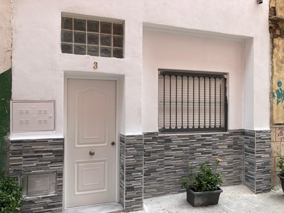 Property building, Facade/entrance