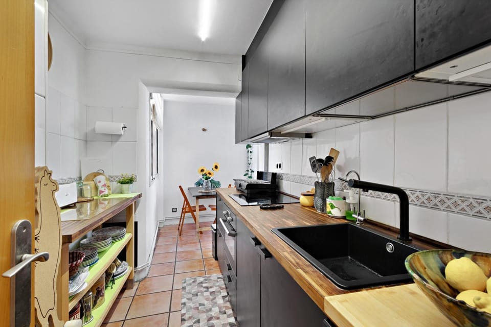 Kitchen or kitchenette, Living room
