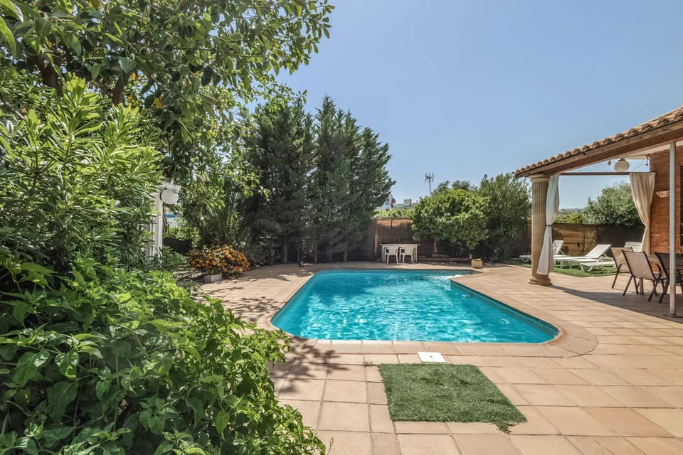 Property building, Living room, Swimming pool