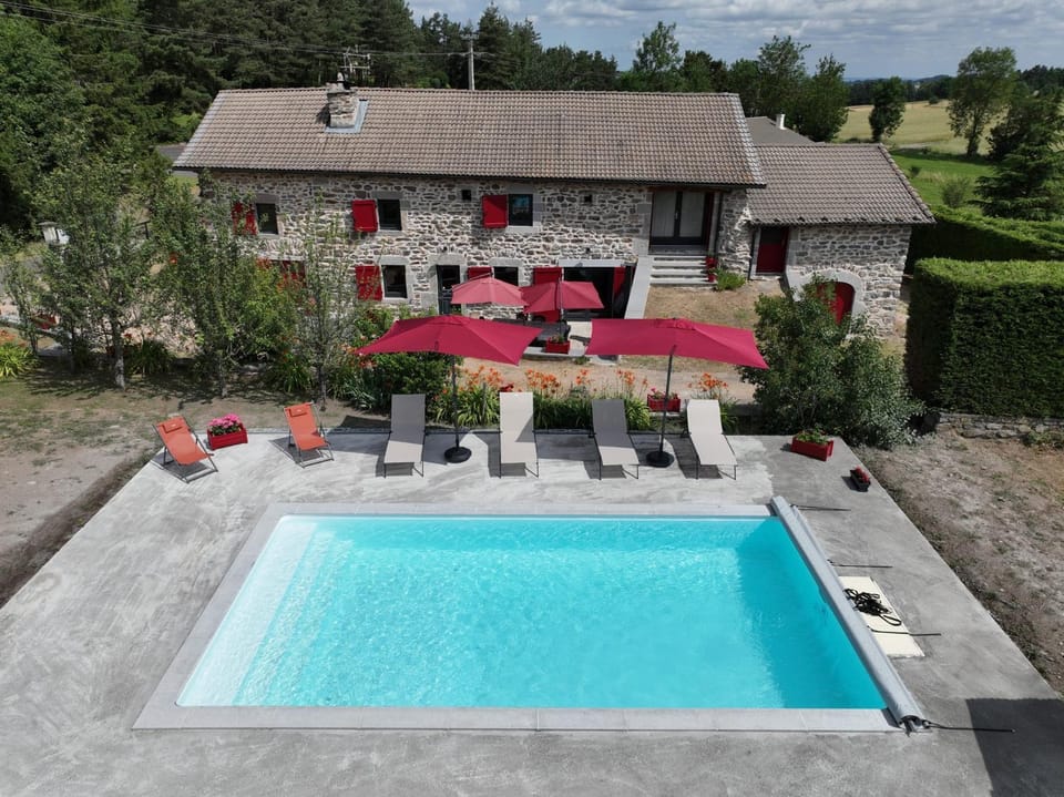 Property building, Pool view
