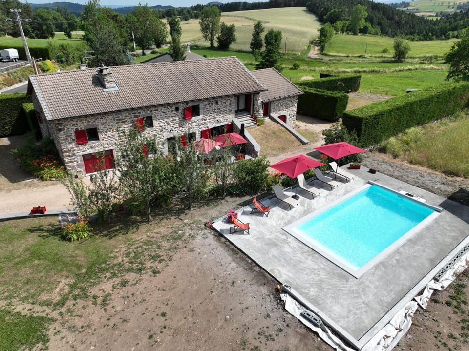Gîte de Genebret House in Auvergne-Rhône-Alpes