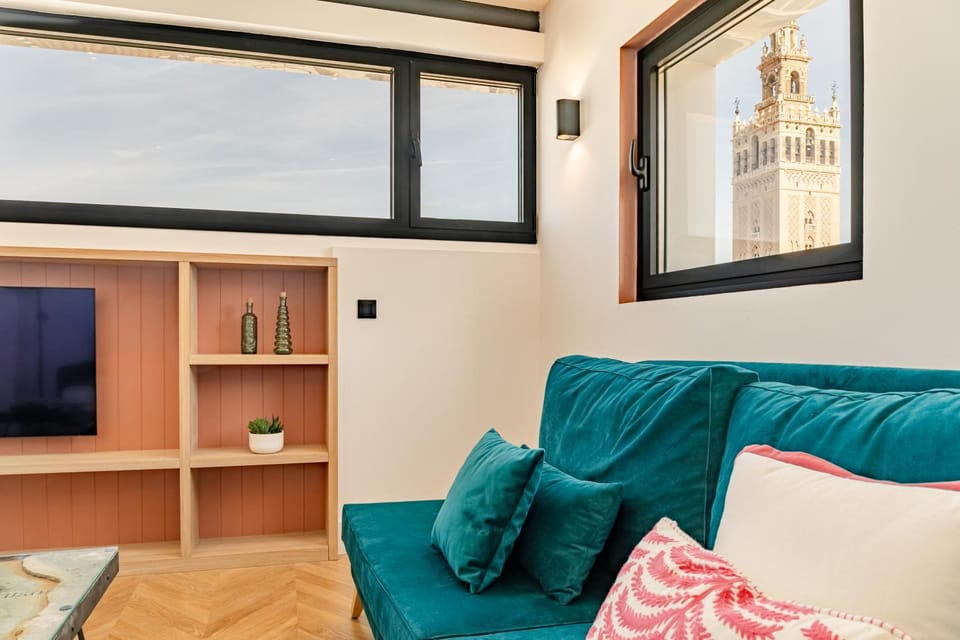 TV and multimedia, Living room, Seating area