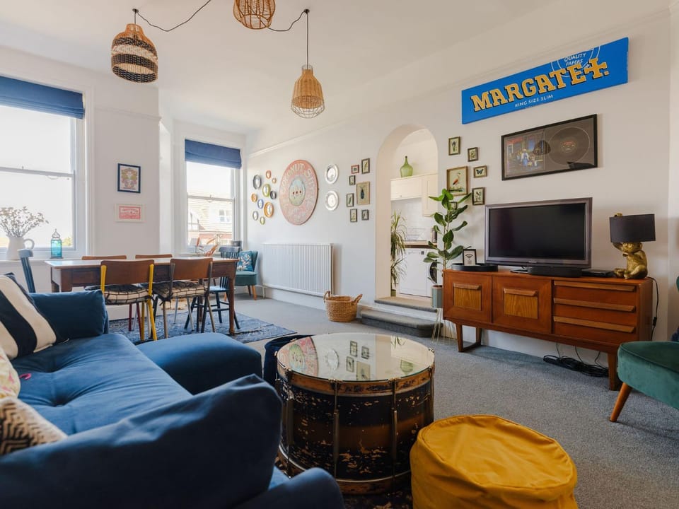 The Lynton Lookout Apartment in Margate