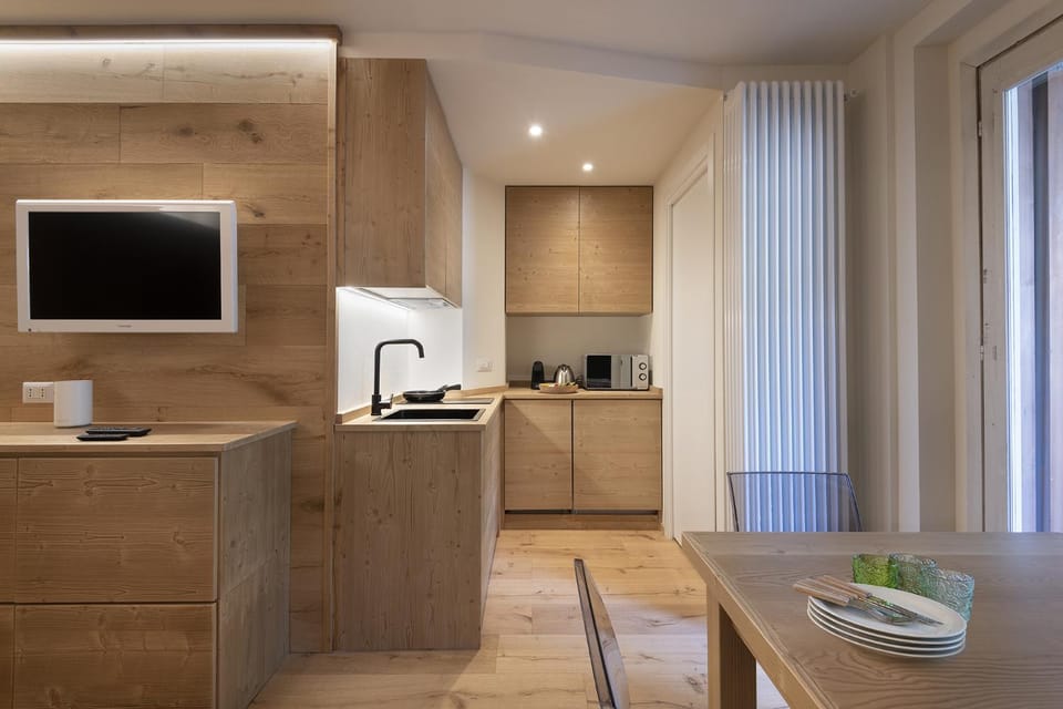 Kitchen or kitchenette