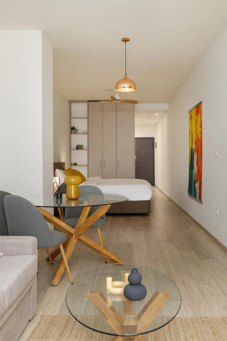 Photo of the whole room, Seating area, Bedroom
