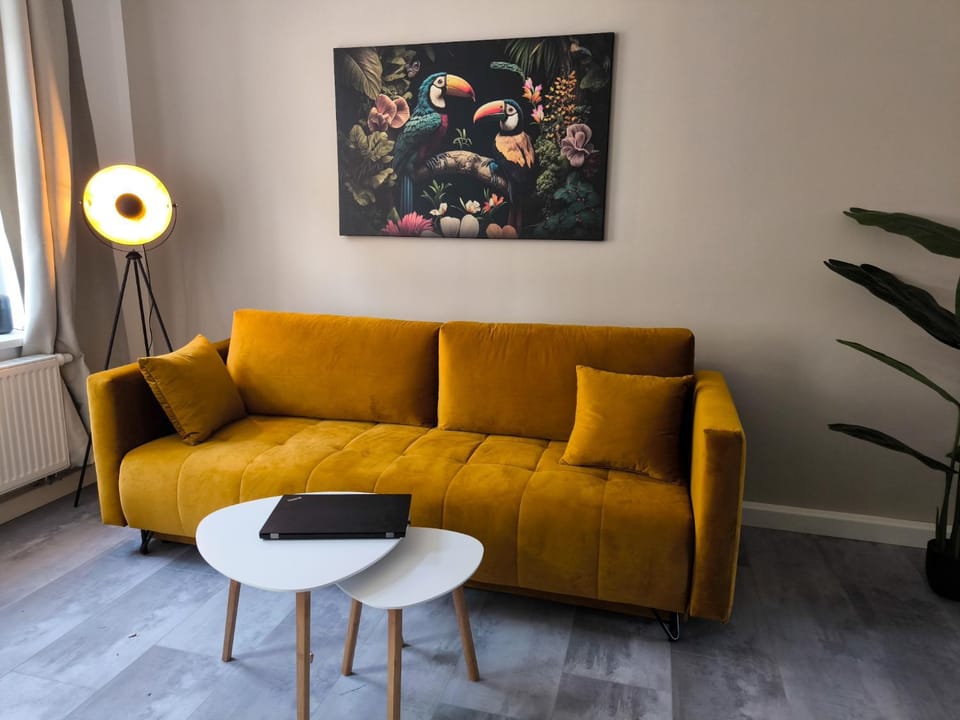 Living room, Decorative detail, Seating area