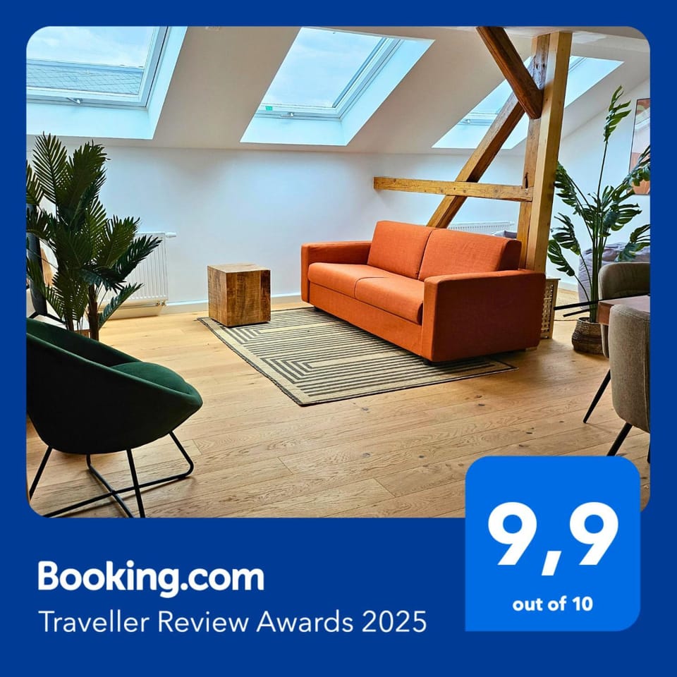 Living room, Seating area, Certificate/Award