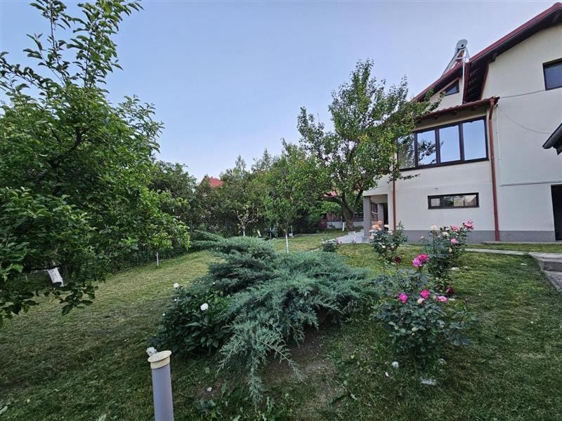 Casa Afrento House in Prahova, Romania