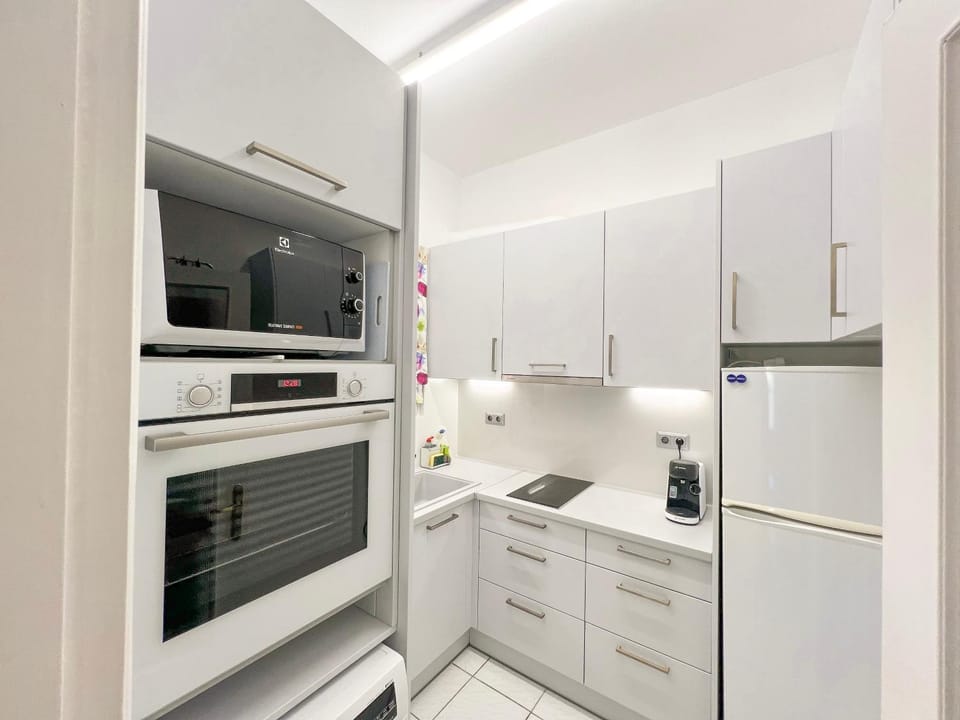 microwave, oven, stove