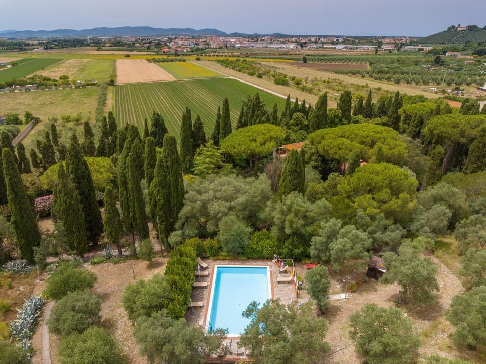 Property building, Swimming pool