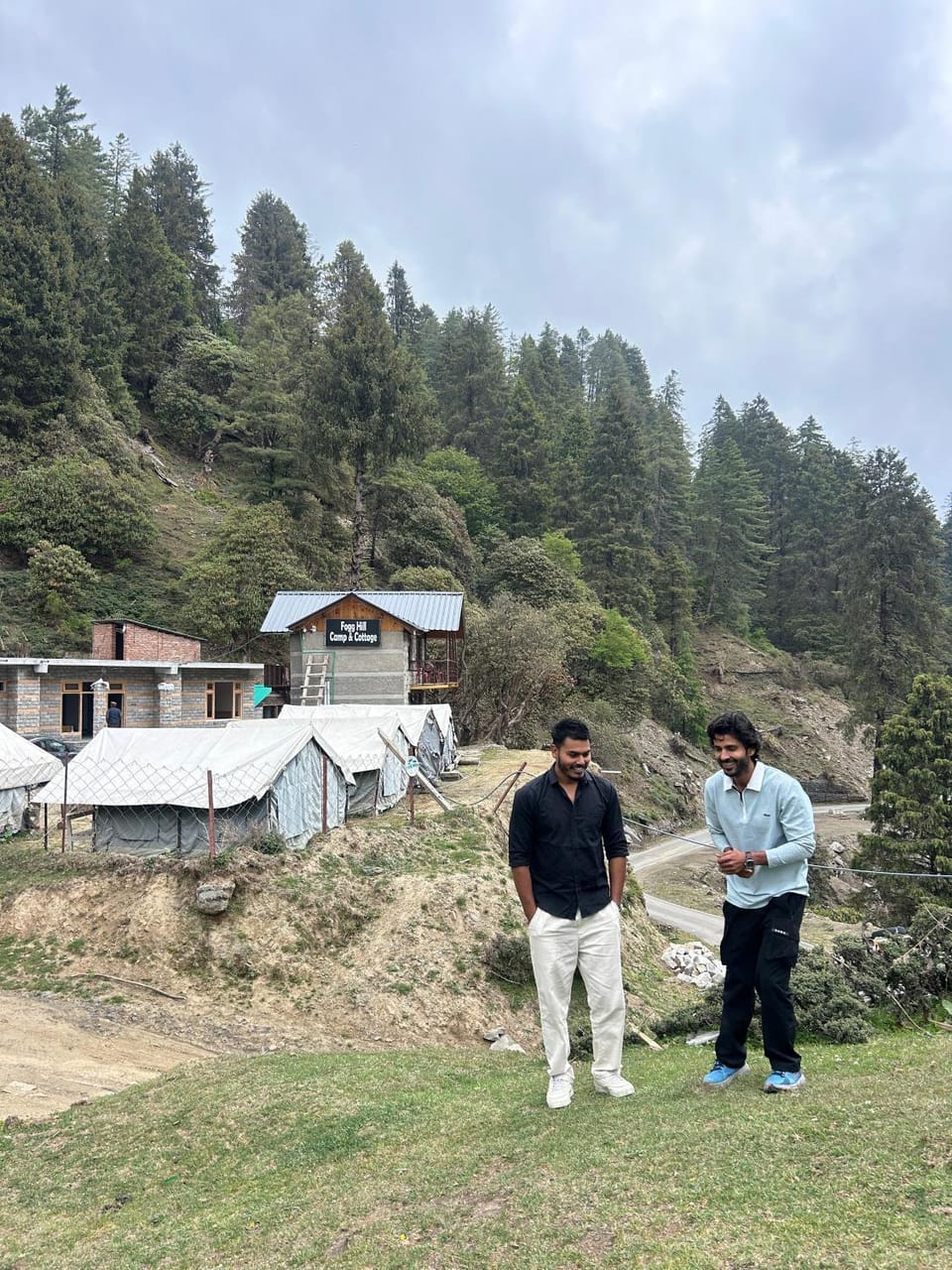 Parashar lake Fogg hill Resort Hotel in Himachal Pradesh