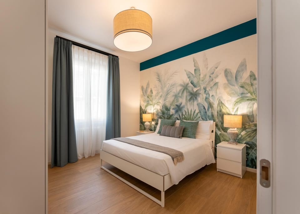 Decorative detail, Bedroom, internet