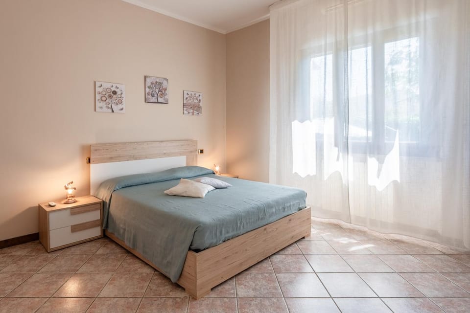 Living room, Bedroom