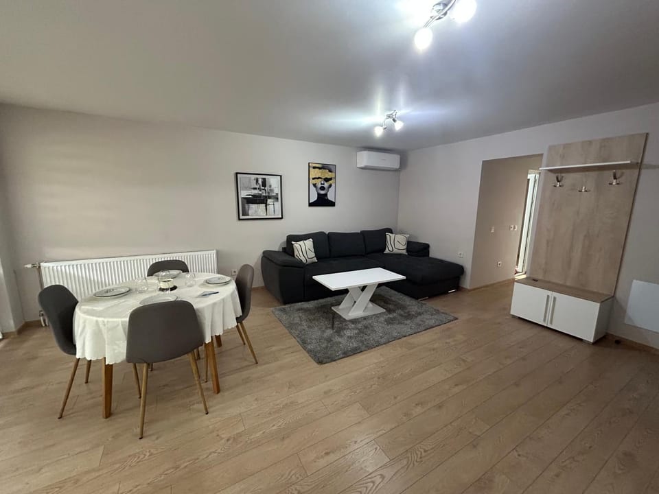 Апартамент Център Сливен 1 Apartment in Jambol, Bulgaria