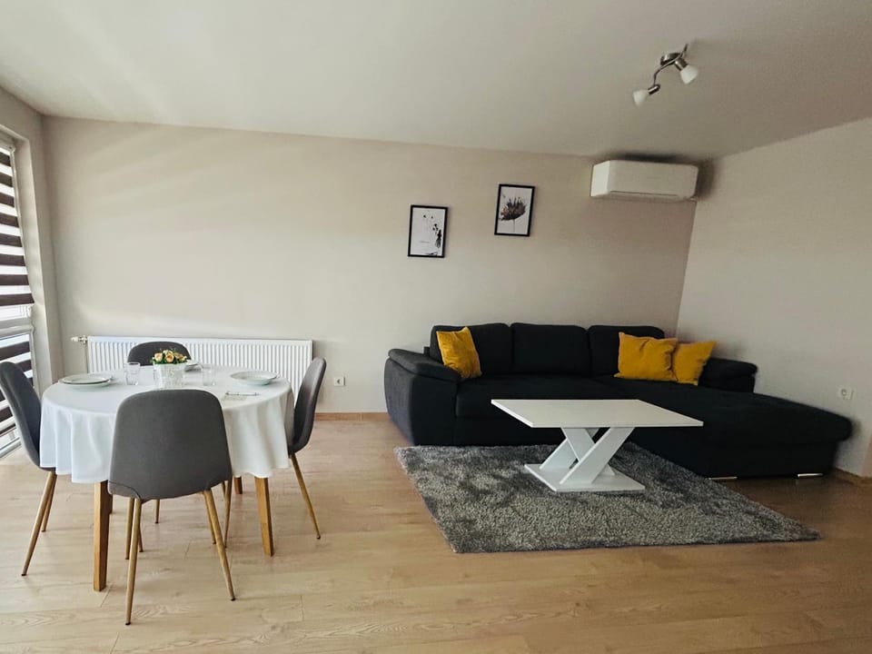 Апартамент Център Сливен 1 Apartment in Jambol, Bulgaria