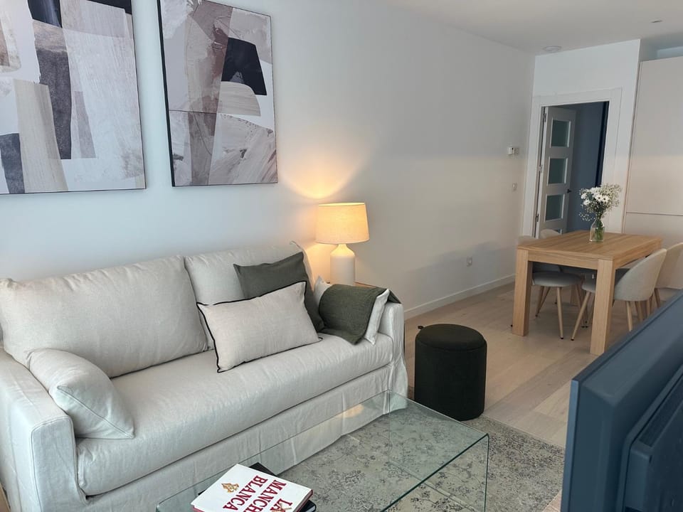 Communal lounge/ TV room, Living room