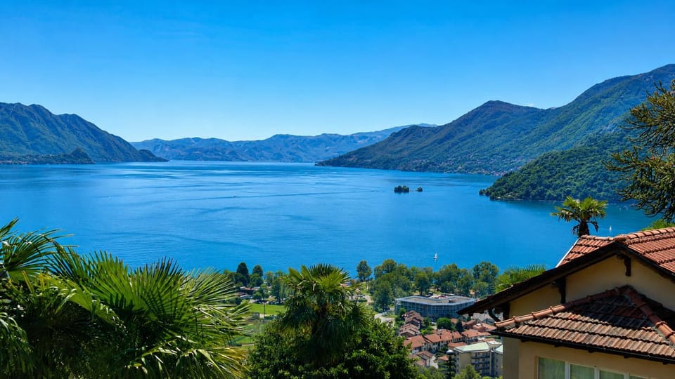 Day, Lake view