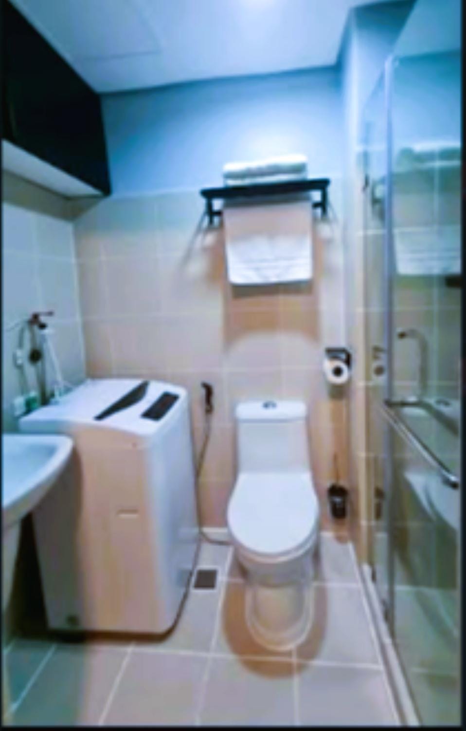 GRASS RESIDENCES RENDEZVOUS - SM North Edsa Bed and Breakfast in Quezon City