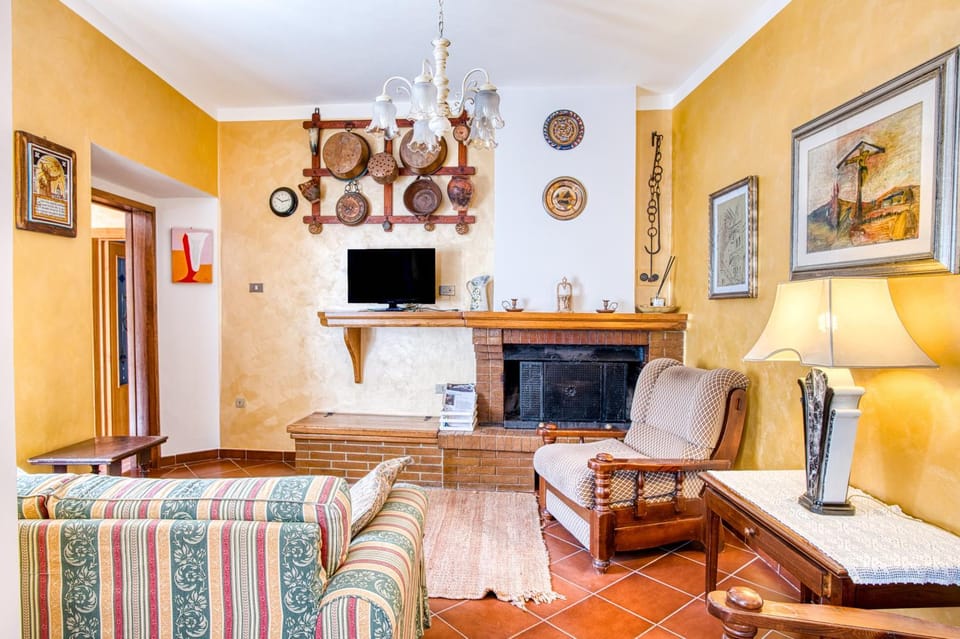Property building, Living room