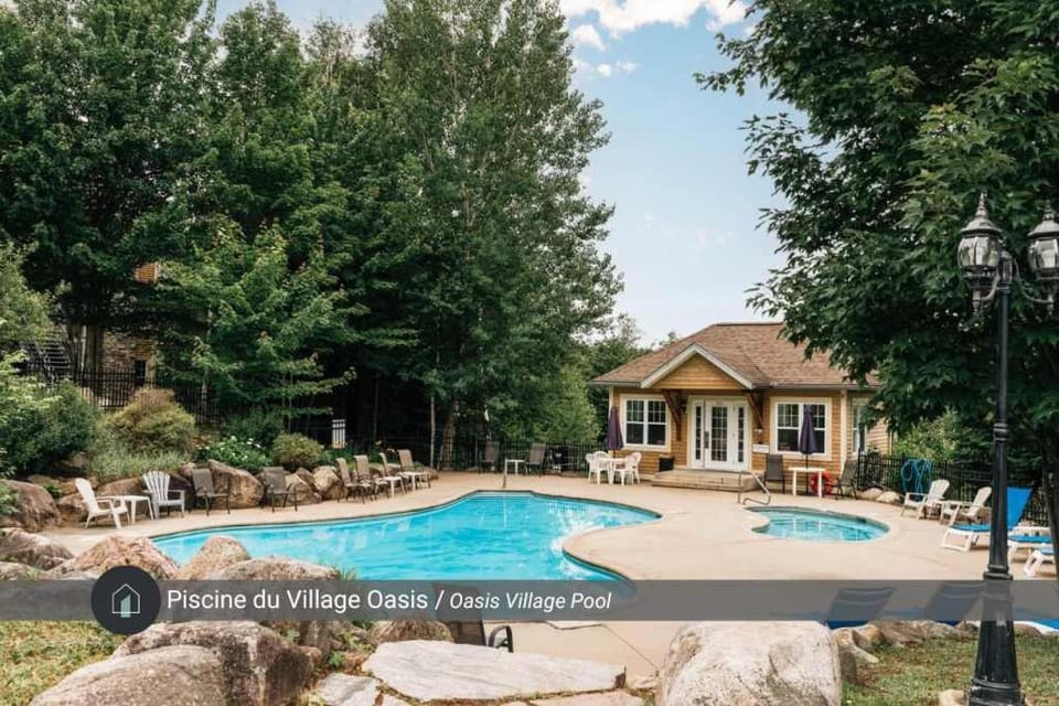 La Halte Mont-Blanc Ski in out Apartment in Ontario