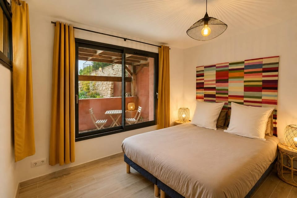 La Villa des Pins - Nature & Pool Villa in Aix-en-Provence